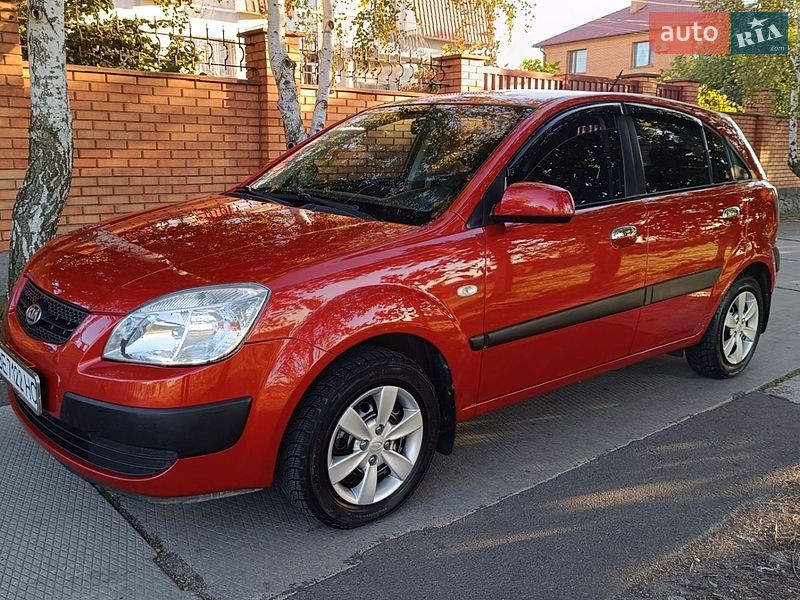 Хетчбек Kia Rio 2007 в Миколаєві
