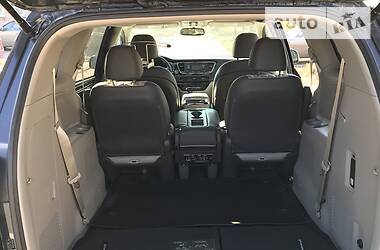 Минивэн Kia Sedona 2015 в Кропивницком