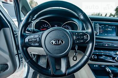 Минивэн Kia Sedona 2018 в Черновцах