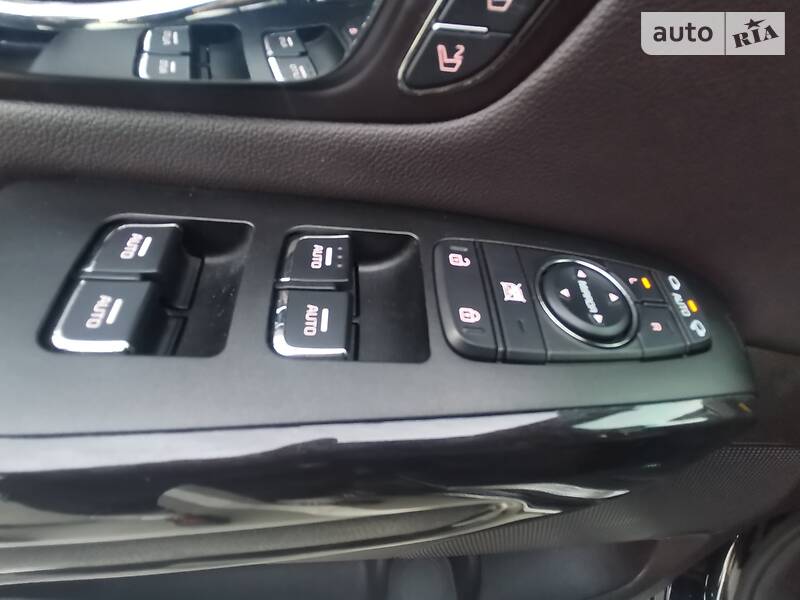 Мінівен Kia Sedona 2017 в Києві