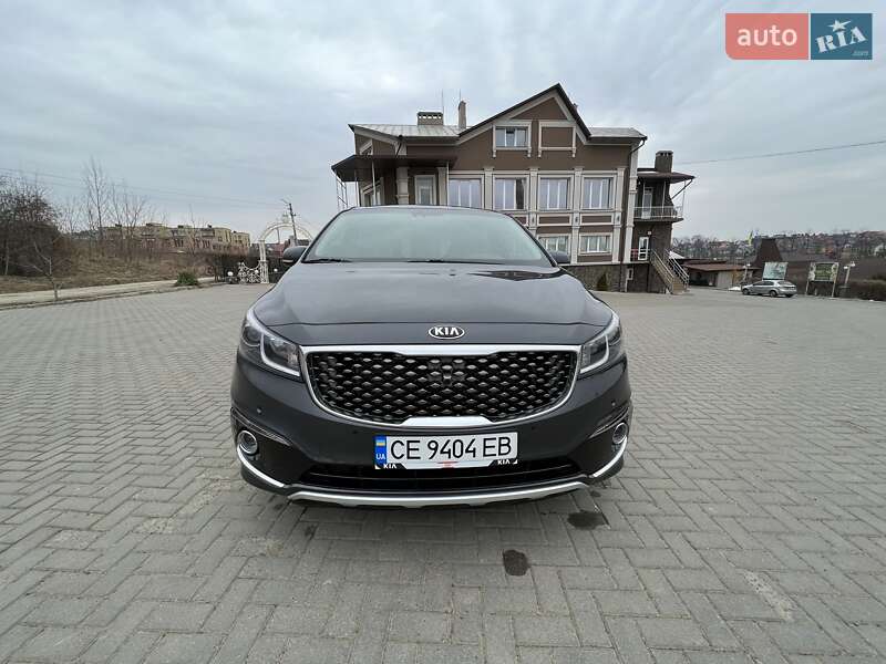 Минивэн Kia Sedona 2017 в Черновцах