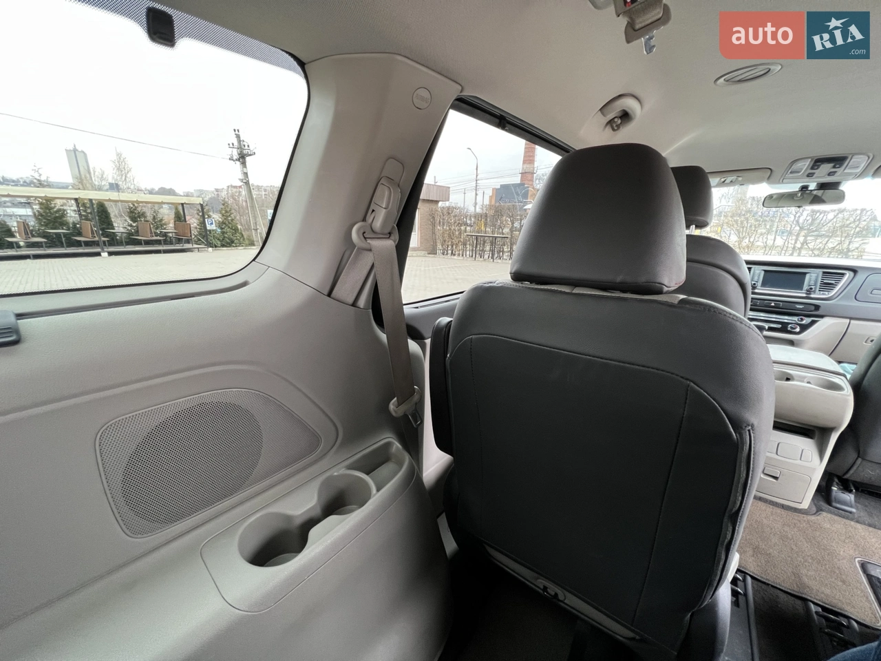 2017 Kia Sedona - мініатюра 21