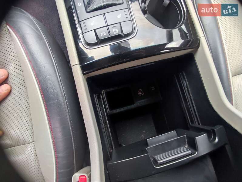 Минивэн Kia Sedona 2015 в Ивано-Франковске фото 58 Минивэн Kia Sedona 2015 в Ивано-Франковске