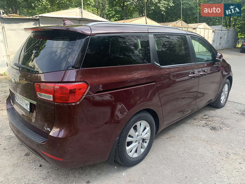 Минивэн Kia Sedona 2017 в Харькове