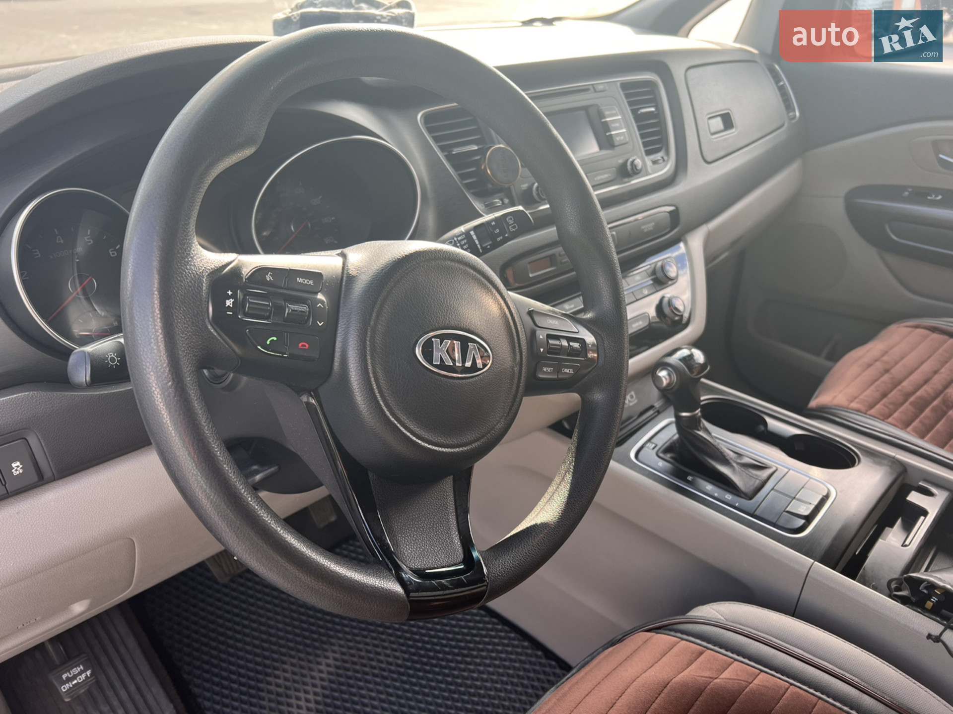 2015 Kia Sedona - мініатюра 9