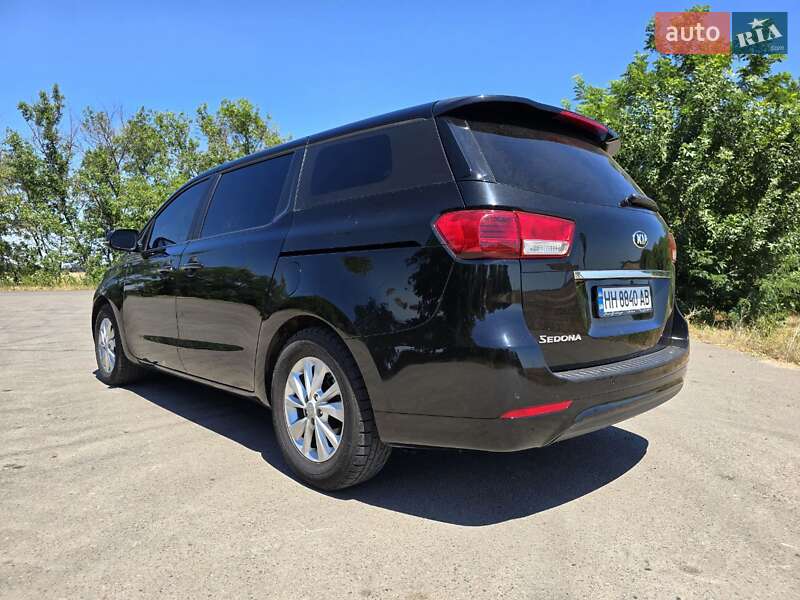Минивэн Kia Sedona 2014 в Одессе фото 5 Минивэн Kia Sedona 2014 в Одессе