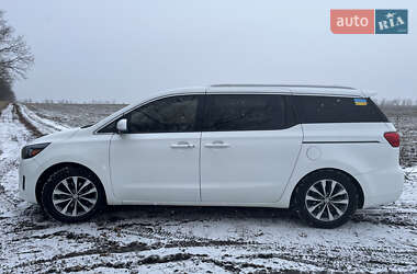 Мінівен Kia Sedona 2015 в Харкові