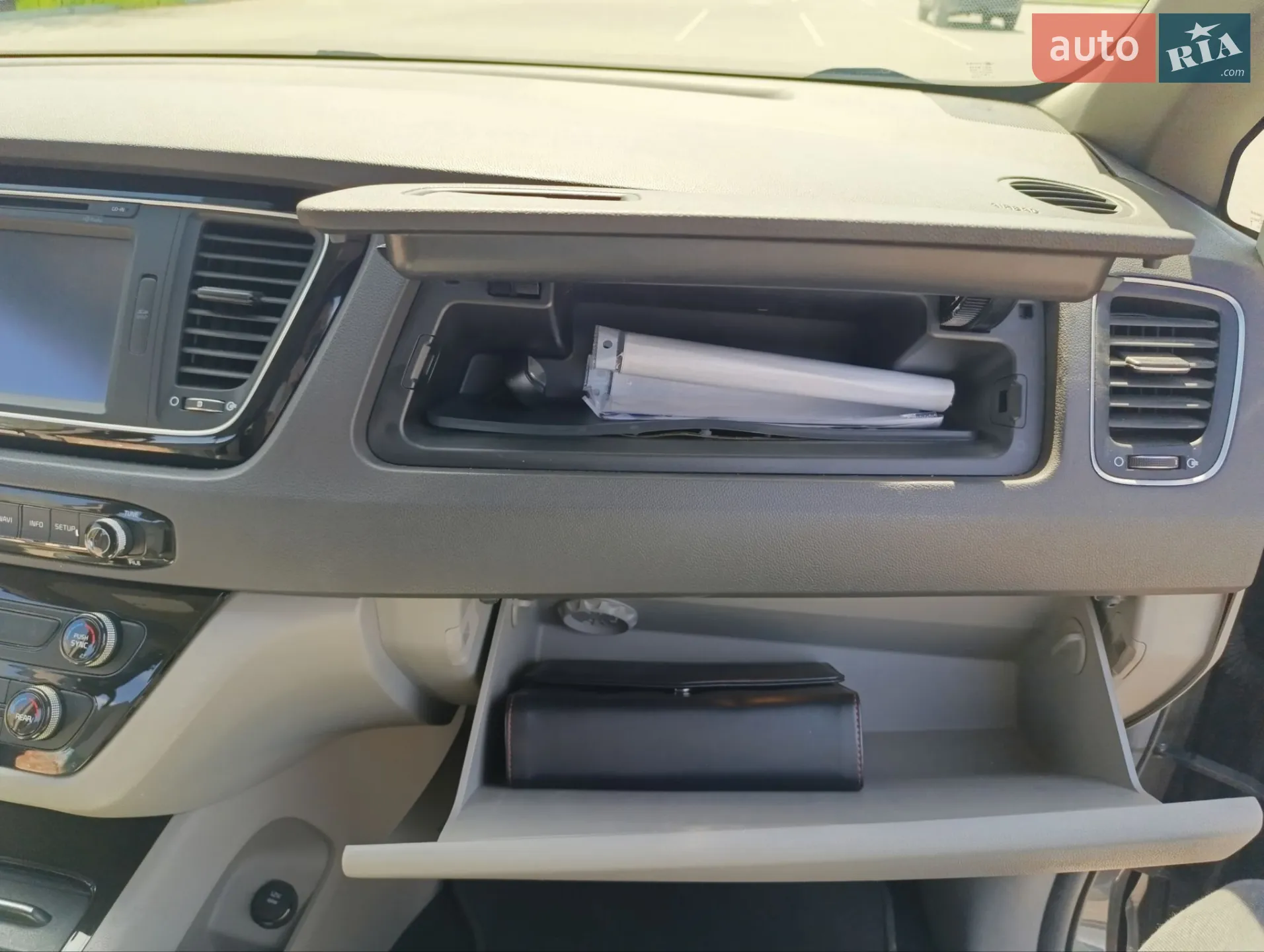 Kia Sedona 2014 VIN KNDMC5C13F6029685 фото оголошення 16 з 22
