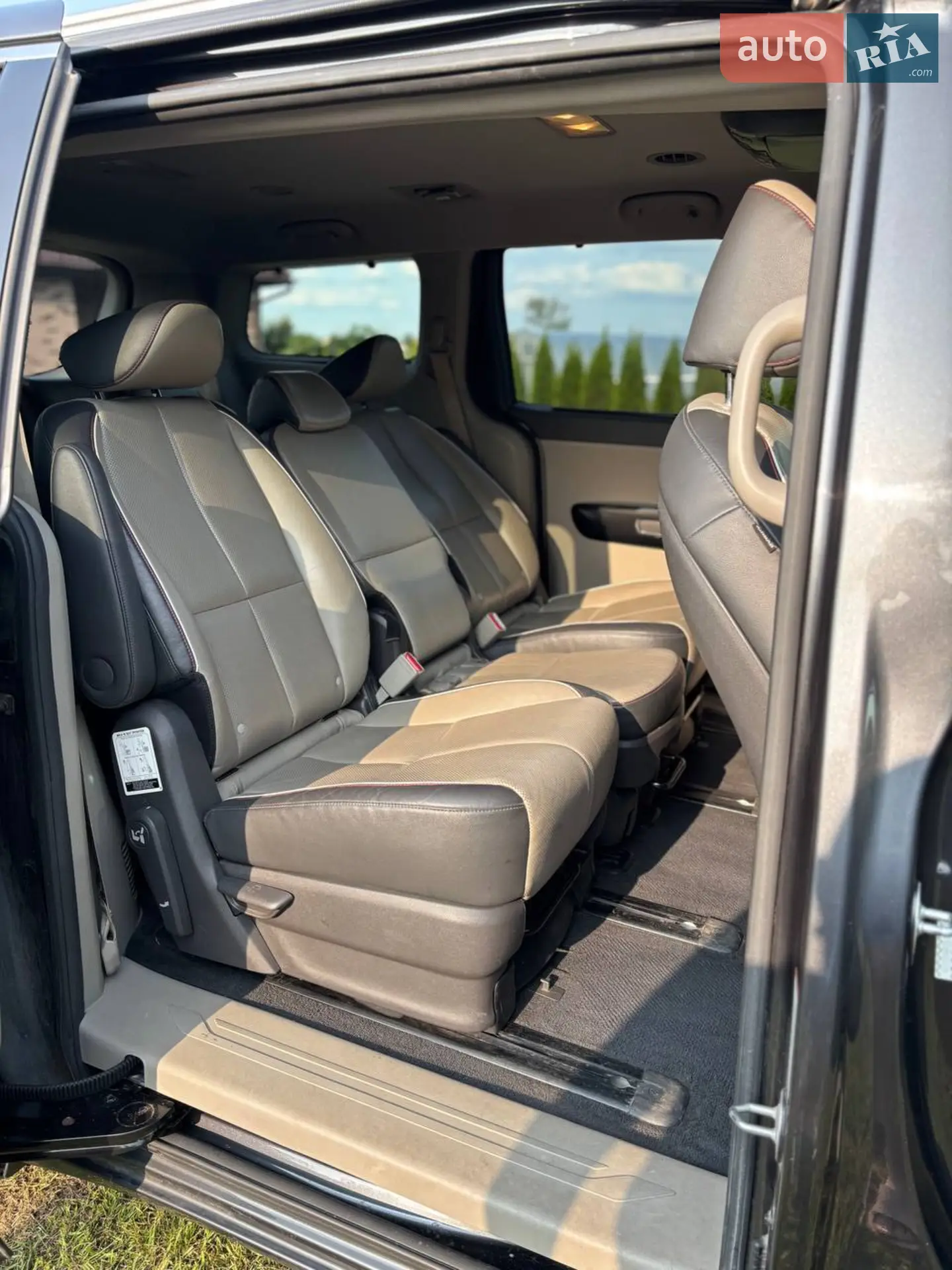 2016 Kia Sedona - мініатюра 3