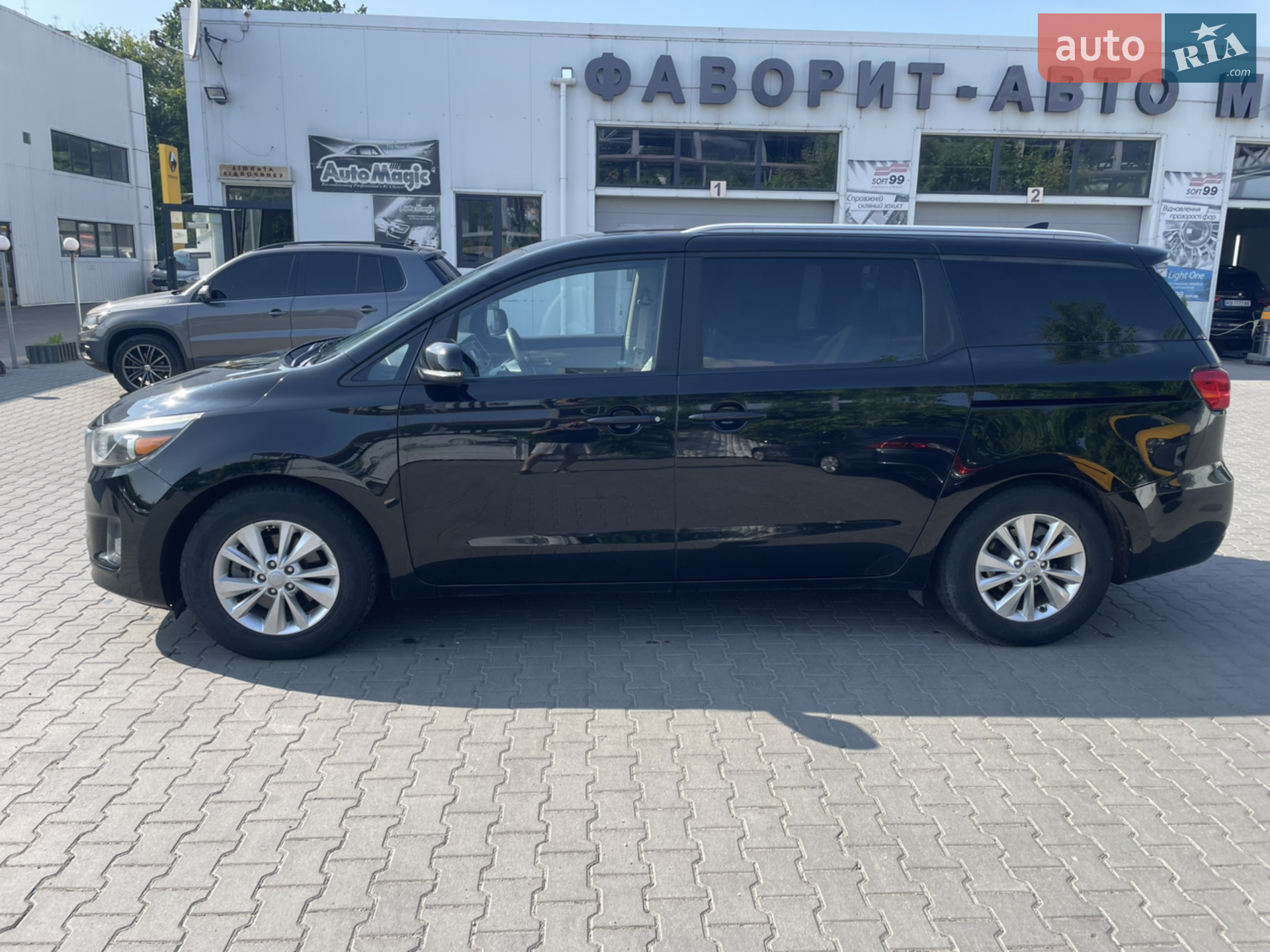 2015 Kia Sedona - мініатюра 3
