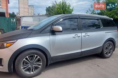 Мінівен Kia Sedona 2017 в Києві