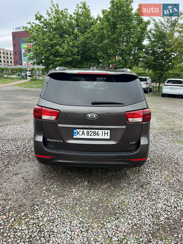Мінівен Kia Sedona 2015 в Вишневому