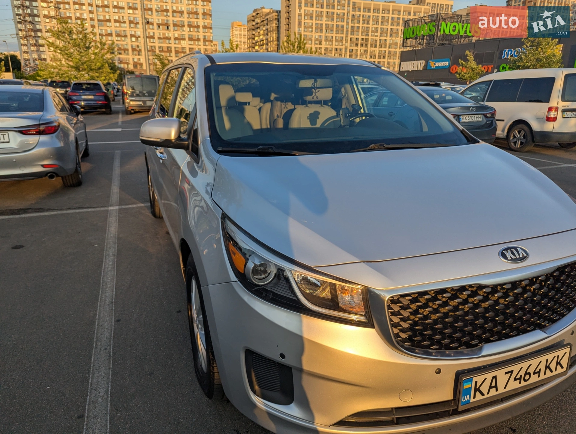 2015 Kia Sedona - мініатюра 2