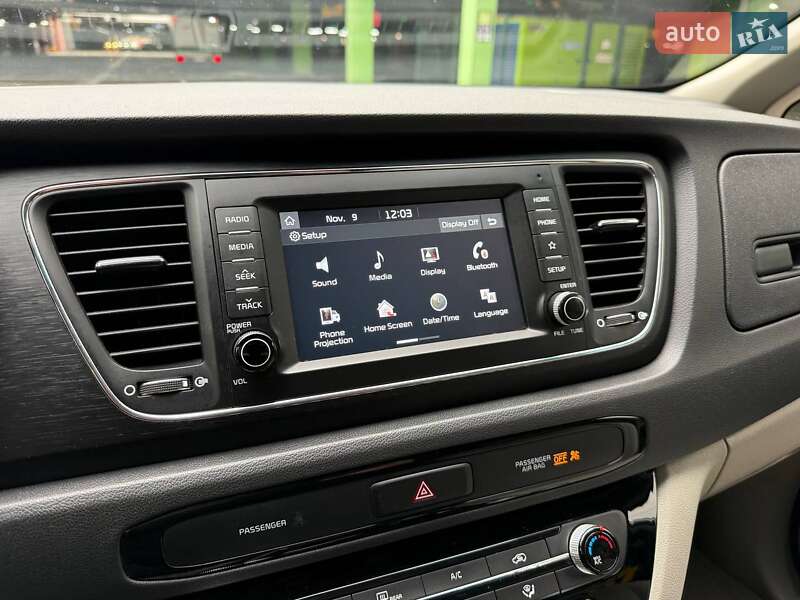 Минивэн Kia Sedona 2020 в Киеве