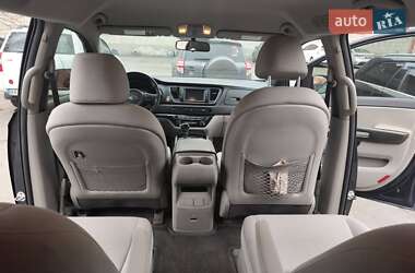 Минивэн Kia Sedona 2015 в Киеве
