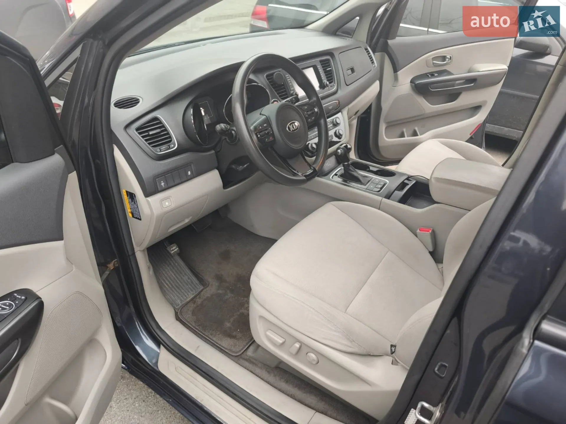 2015 Kia Sedona - мініатюра 10