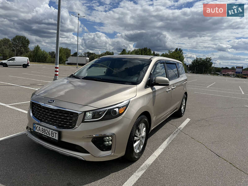 Kia Sedona 2016