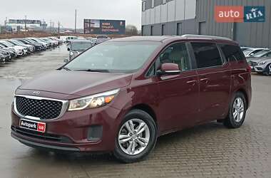 Минивэн Kia Sedona 2016 в Львове