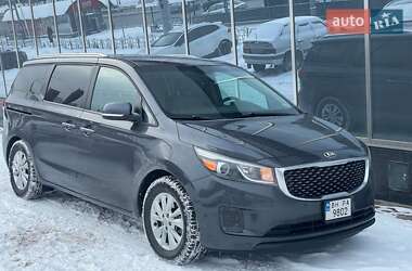 Минивэн Kia Sedona 2017 в Киеве