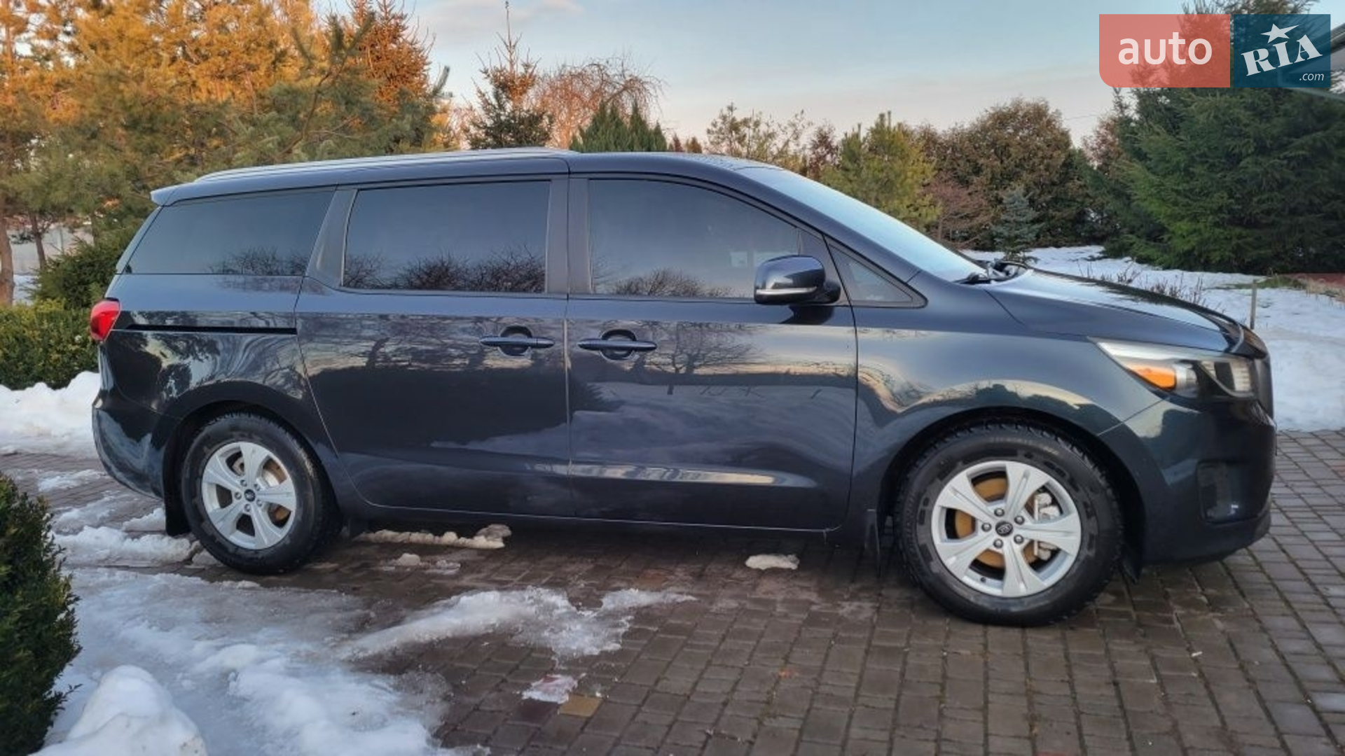 2015 Kia Sedona - мініатюра 11
