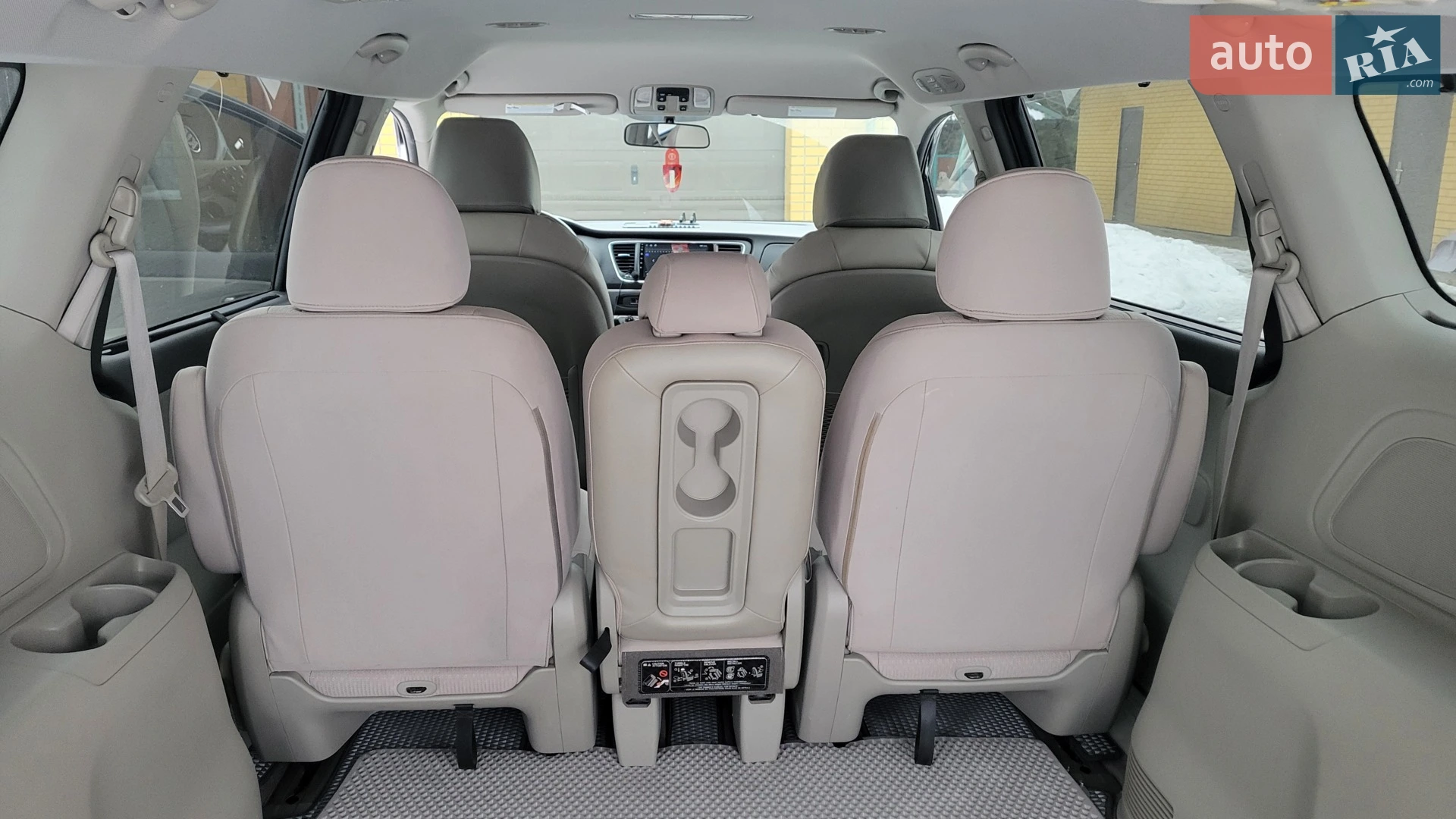 2015 Kia Sedona - мініатюра 19