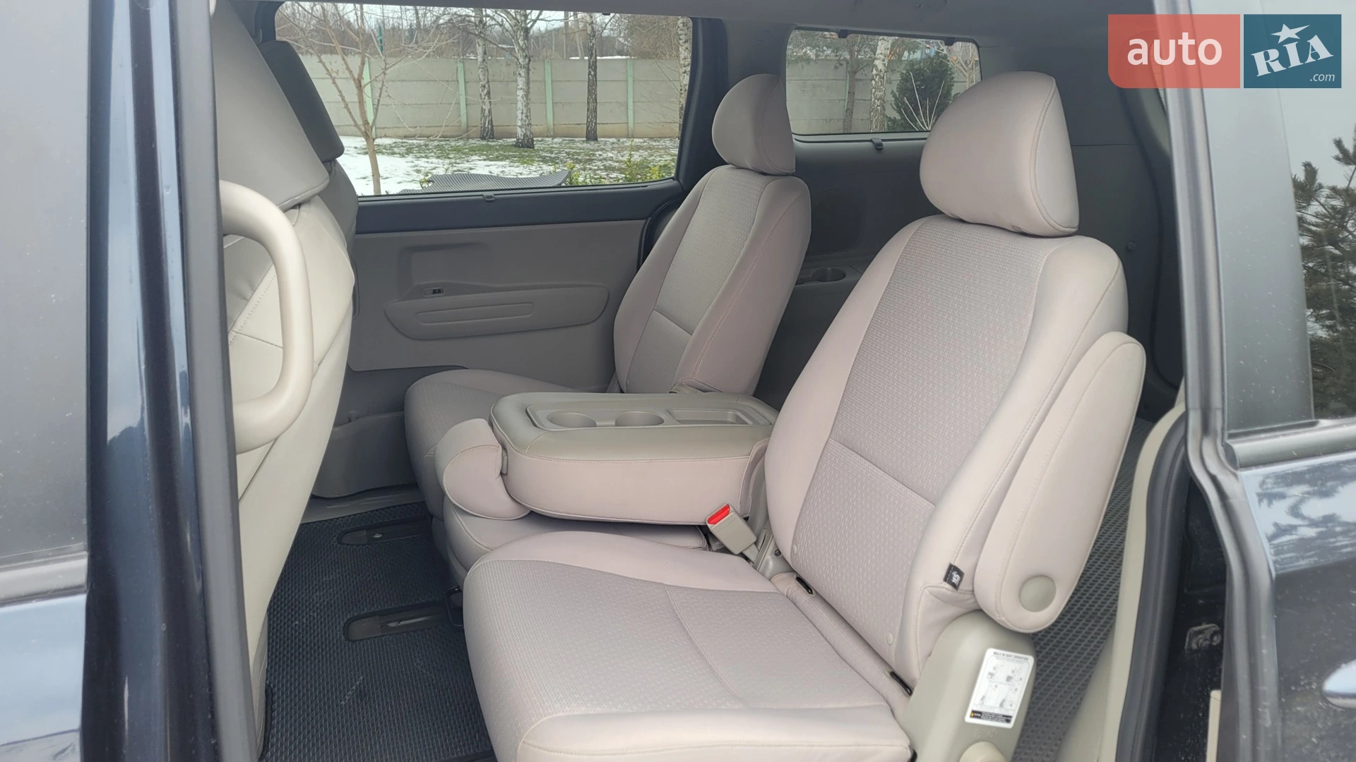 2015 Kia Sedona - мініатюра 7