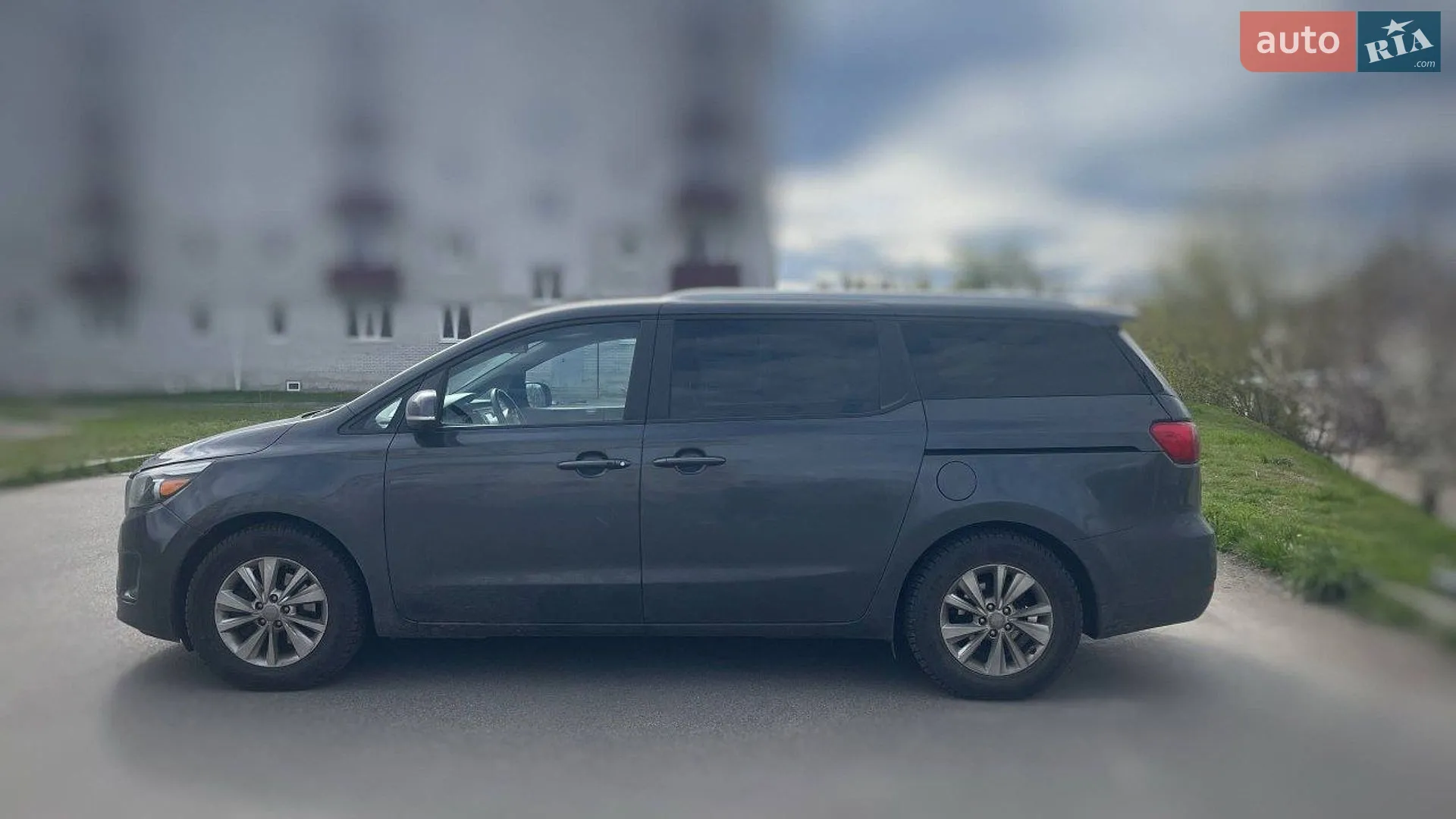 2016 Kia Sedona - фото 1
