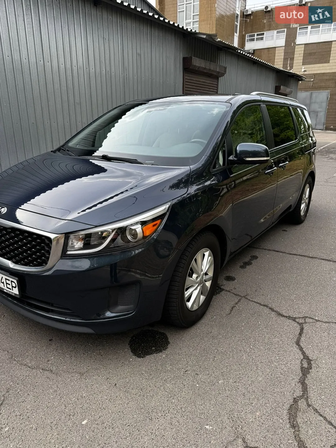 2015 Kia Sedona - мініатюра 2