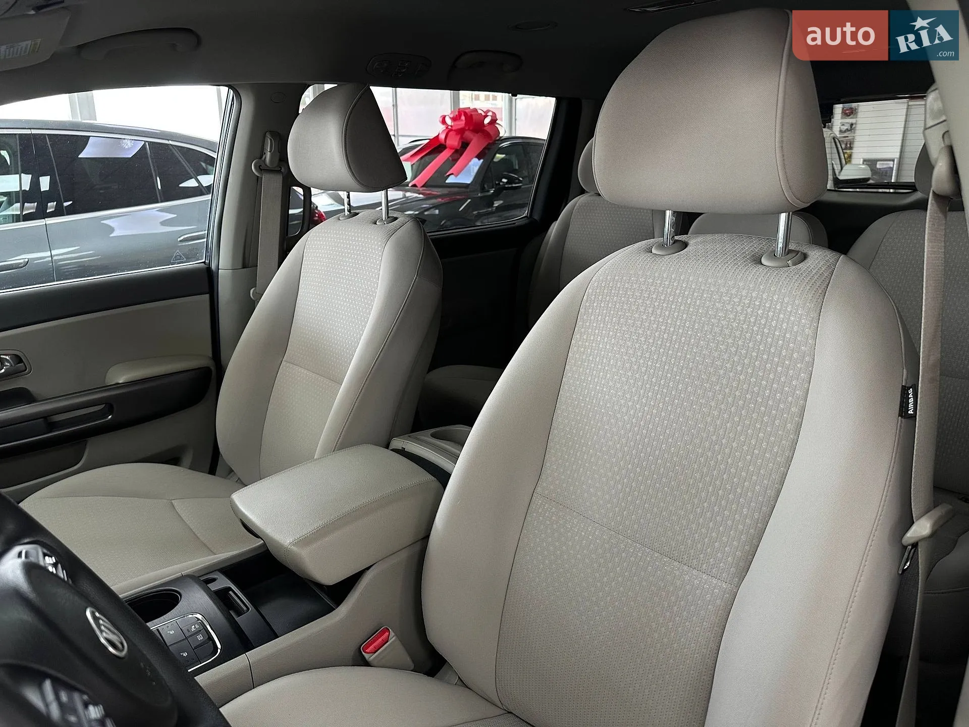 2015 Kia Sedona - мініатюра 17