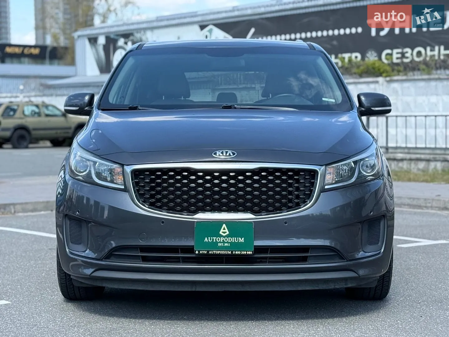 2017 Kia Sedona - мініатюра 2