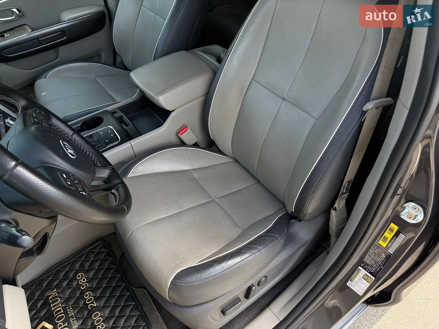 2017 Kia Sedona - мініатюра 16