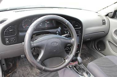 Седан Kia Sephia 2000 в Днепре