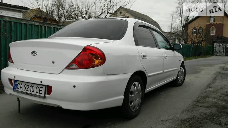 Седан Kia Sephia 2003 в Борисполе