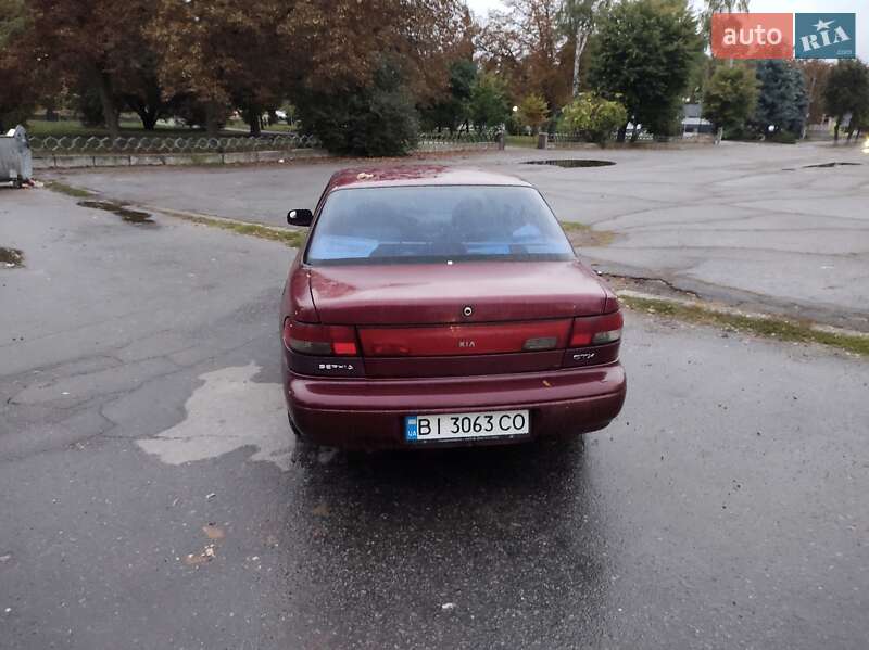 Седан Kia Sephia 1997 в Лубнах