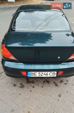 Седан Kia Sephia 2003 в Николаеве