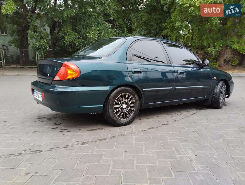 Седан Kia Sephia 2003 в Миколаєві