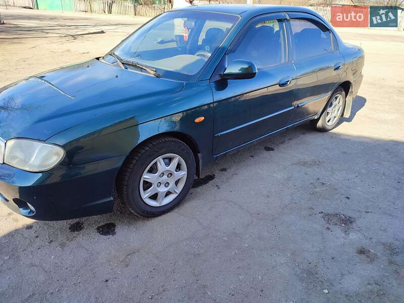 Kia Sephia 2002