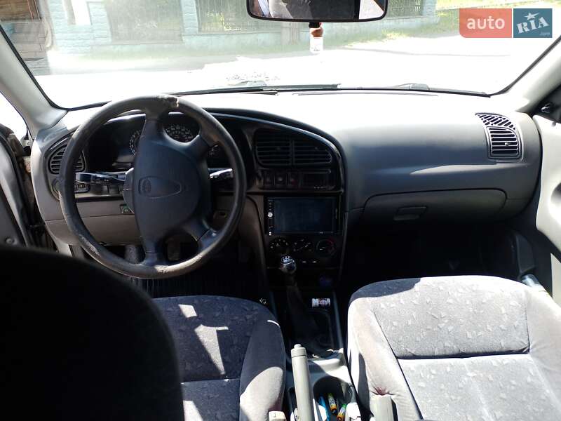 Седан Kia Sephia 2003 в Малине