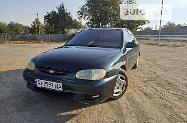 Седан Kia Sephia 1999 в Обухові