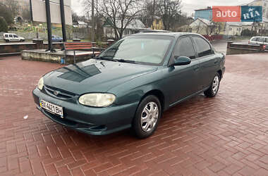 Седан Kia Sephia 1999 в Ровно