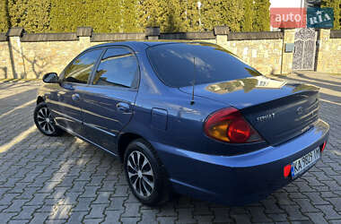 Седан Kia Sephia 2003 в 