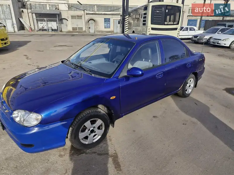 Kia Sephia
