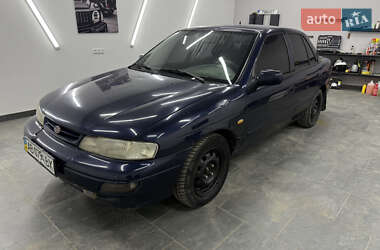 Седан Kia Sephia 1996 в Жмеринке