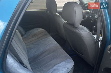 Седан Kia Sephia 1998 в 