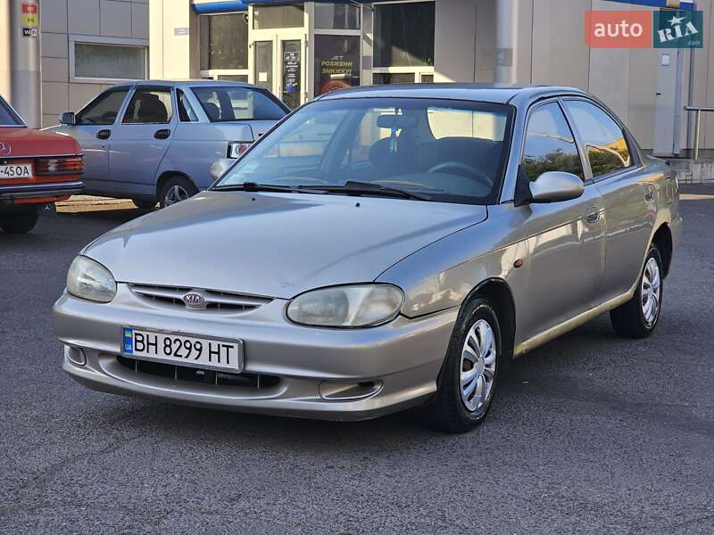Kia Sephia 2000