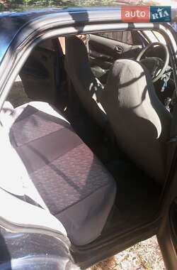 Седан Kia Sephia 1997 в  фото 10 Седан Kia Sephia 1997 в