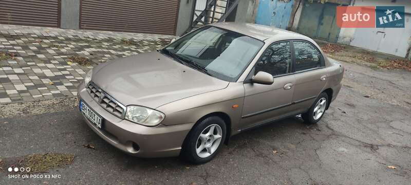 Kia Sephia 2002