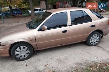 Седан Kia Sephia 1996 в Чернигове