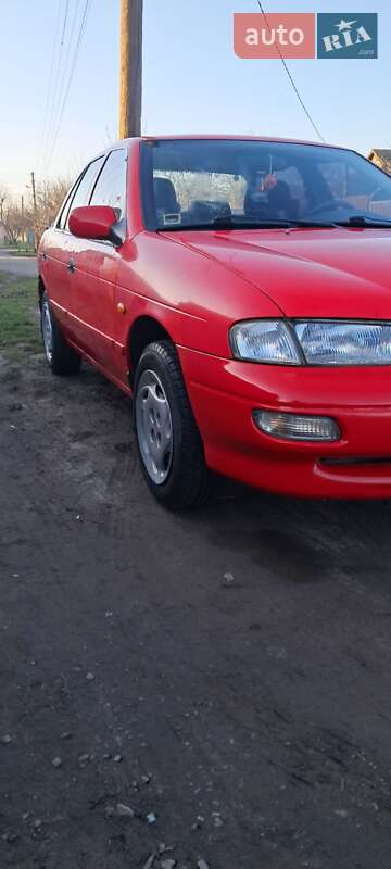 Седан Kia Sephia 1998 в Ромнах