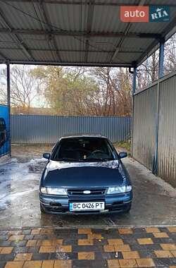 Седан Kia Sephia 1994 в Львове